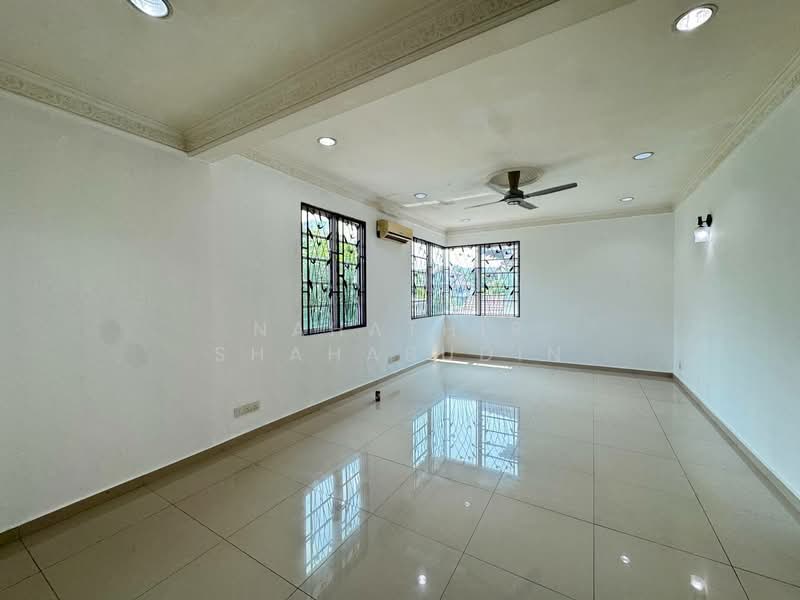 Subang Alam untuk Untuk Dijual - RM 1,350,000, Apr 2026 - Living Room - PropertyGuru.com.my