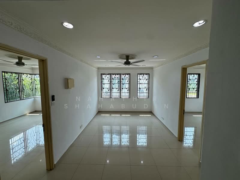 Subang Alam untuk Untuk Dijual - RM 1,350,000, Apr 2026 - Living Room - PropertyGuru.com.my