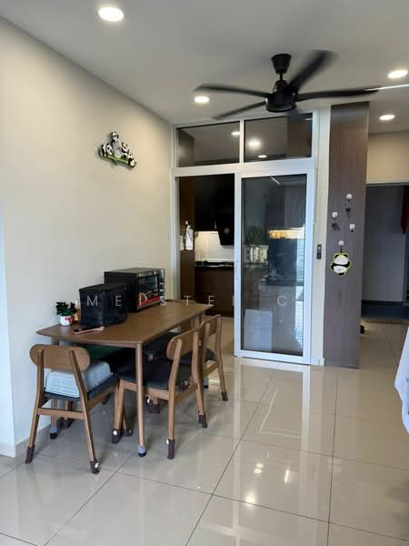 Apartment for Rent at Residensi Laman Sari - Meister CY - Dining Room - PropertyGuru.com.my