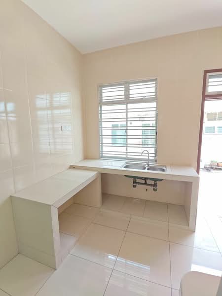 Taman Jaya Putra untuk Untuk Dijual - RM 728,000, Apr 2026 - Kitchen - PropertyGuru.com.my