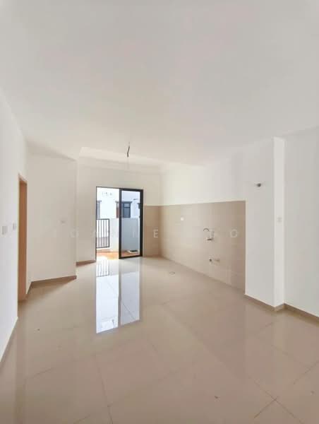 Dato Onn / Seri Austin ,Bae-Laman Pertama untuk Untuk Disewa - RM 2,800 /bulan, Apr 2026 - Kitchen - PropertyGuru.com.my