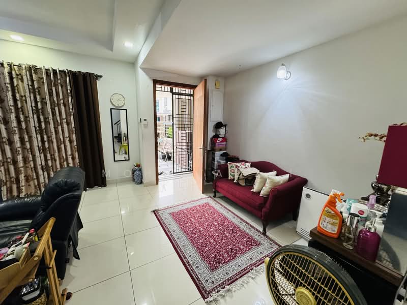 2-storey Terraced House for Sale in Denai Alam (Shah Alam) - Mohd Fadzli - Living Room - PropertyGuru.com.my