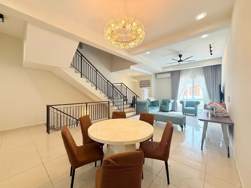 3-storey Terraced House for Sale in Bandar Sunsuria (Sepang) - Azli Ibrahim - Living Room - PropertyGuru.com.my