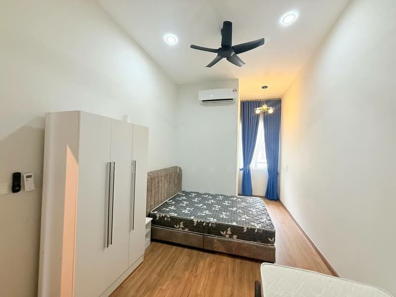 3-storey Terraced House for Sale in Bandar Sunsuria (Sepang) - Azli Ibrahim - Bedroom - PropertyGuru.com.my