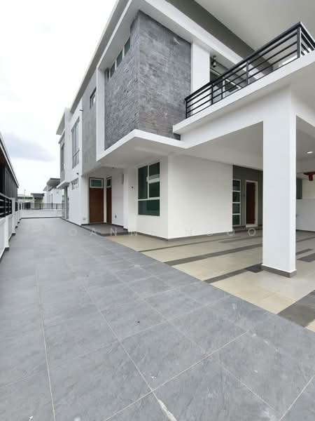 Semi-Detached House for Rent in Taman Mount Austin (Tebrau) - Joanne Ngoo - Exterior - PropertyGuru.com.my