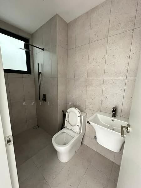 Condominium for Sale at EdgeWood Residences @ SkySanctuary - Azli Ibrahim - Bathroom - PropertyGuru.com.my