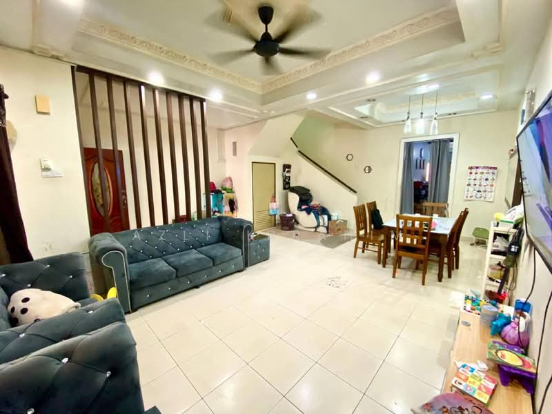 Rumah Teres 2 Tingkat untuk Dijual di Kajang (Selangor) - Azli Ibrahim - Living Room - PropertyGuru.com.my