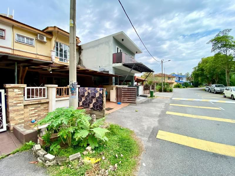Rumah Teres 2 Tingkat untuk Dijual di Kajang (Selangor) - Azli Ibrahim - Exterior - PropertyGuru.com.my