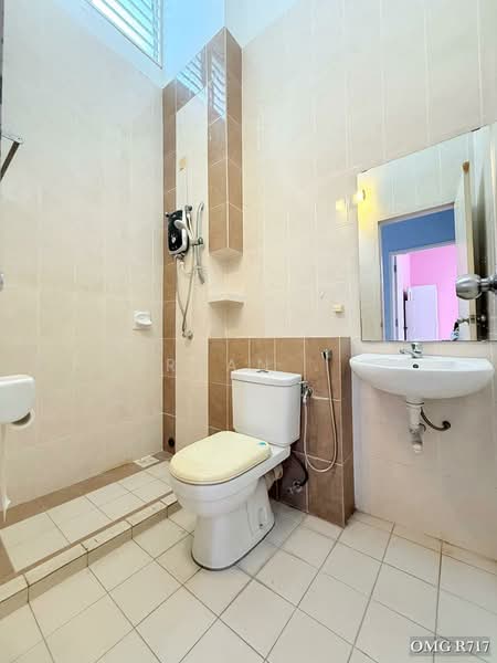 2-storey Terraced House for Rent in Setia Alam (Selangor) - Ryan . - Bathroom - PropertyGuru.com.my
