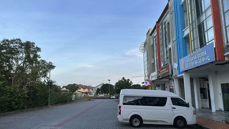 Shop for Sale in Bandar Seri Alam (Masai) - Chen Shieh Yu - Exterior - PropertyGuru.com.my