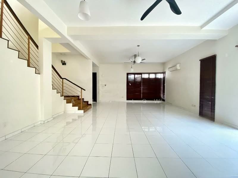 Cluster House for Sale in Rawang (Selangor) - Alice Low - Living Room - PropertyGuru.com.my