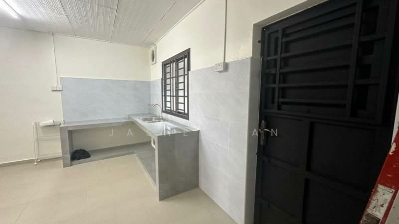 1-storey Terraced House for Rent in Taman Universiti (Skudai) - Jashen Tan - Kitchen - PropertyGuru.com.my