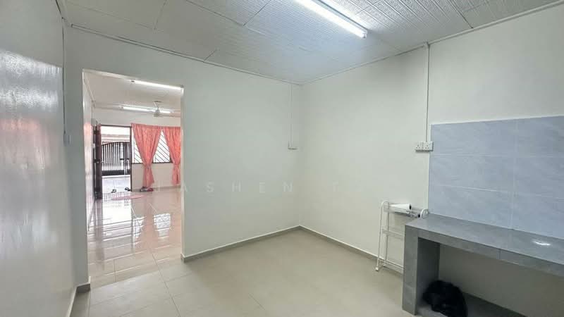 1-storey Terraced House for Rent in Taman Universiti (Skudai) - Jashen Tan - Kitchen - PropertyGuru.com.my