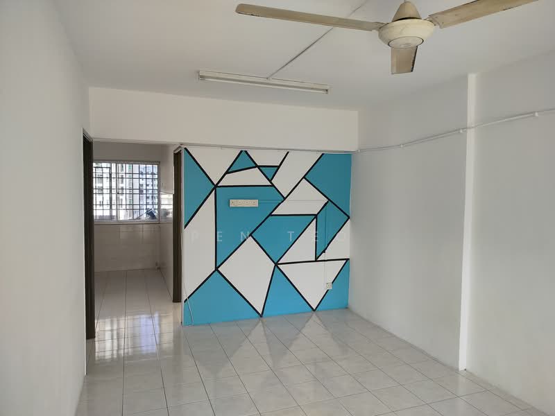 Apartment for Sale at Desa Indah Block 33 - Pen Teo - Living Room  - PropertyGuru.com.my