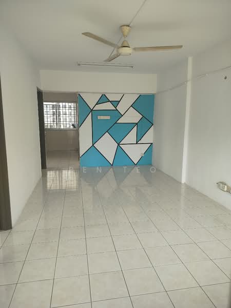 Apartment for Sale at Desa Indah Block 33 - Pen Teo - Living Room - PropertyGuru.com.my
