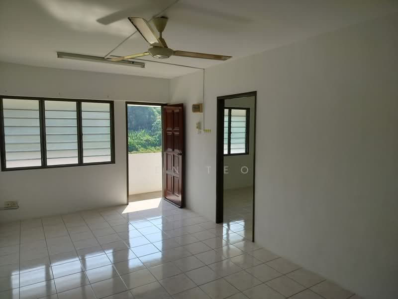 Apartment for Sale at Desa Indah Block 33 - Pen Teo - Living Room  - PropertyGuru.com.my
