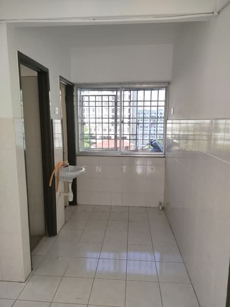 Apartment for Sale at Desa Indah Block 33 - Pen Teo - Common Area - PropertyGuru.com.my