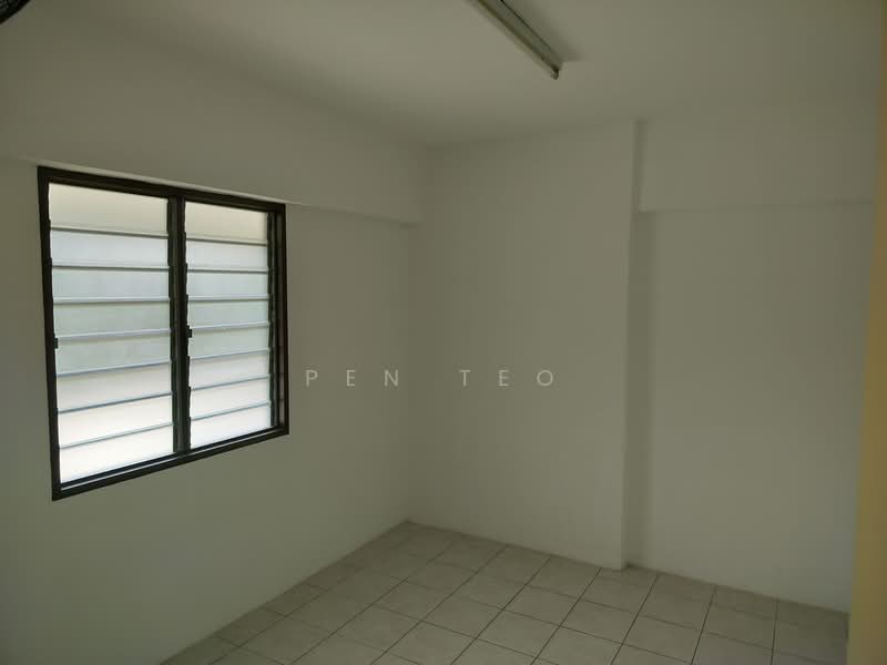 Apartment for Sale at Desa Indah Block 33 - Pen Teo - Bedroom  - PropertyGuru.com.my
