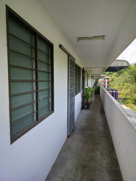 Apartment for Sale at Desa Indah Block 33 - Pen Teo - Corridor  - PropertyGuru.com.my