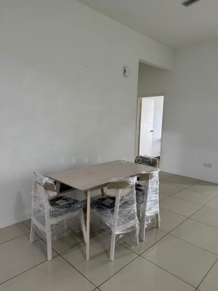 Condominium for Rent at Starhill Luxury Residence - Jeff Ooi - Dining Room - PropertyGuru.com.my