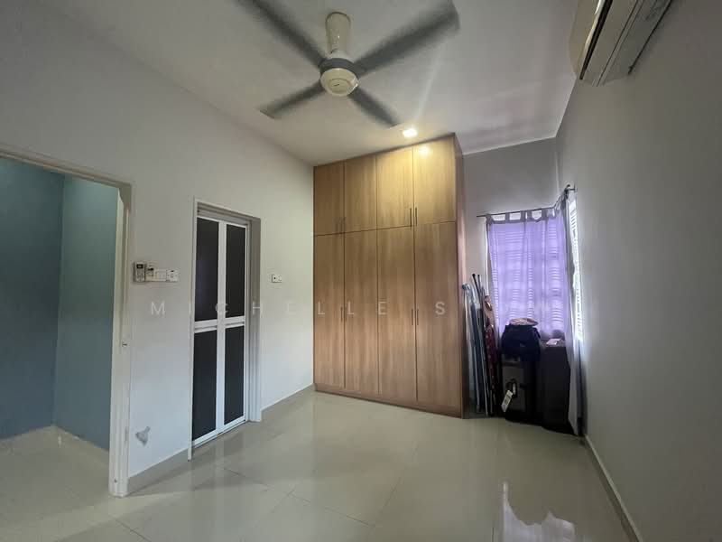 Semi-Detached House for Sale in Taman Bukit Prima (Cheras) - Michelle Siow - Bedroom - PropertyGuru.com.my