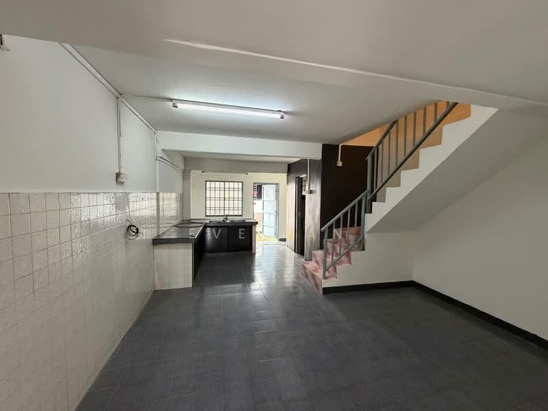 2-storey Terraced House for Sale in Permas Jaya (Johor) - Eve Tan - Kitchen - PropertyGuru.com.my