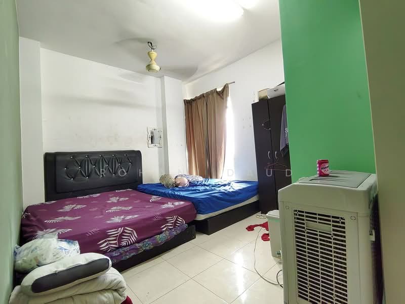 Condominium for Sale at Unipark Condominium - Rohani Daud - Bedroom - PropertyGuru.com.my