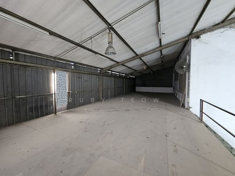 Factory for Rent in Taman Desa Jaya (Johor Bahru) - Ruby Teow - Interior - PropertyGuru.com.my