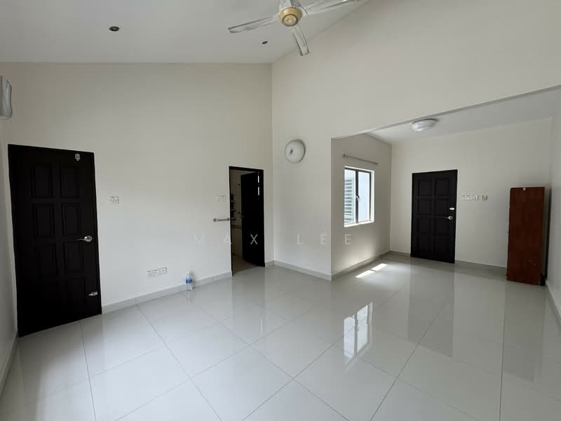 2.5-storey Terraced House for Sale in Taman Bukit Serdang (Seri Kembangan) - Max Lee - Interior - PropertyGuru.com.my