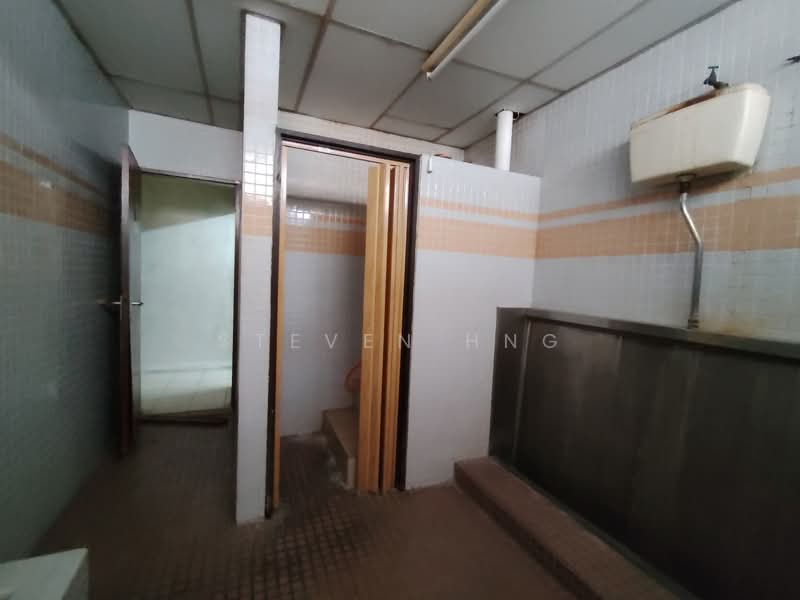 Kedai untuk Disewa di George Town (Penang) - Steven Hng - Bathroom - PropertyGuru.com.my