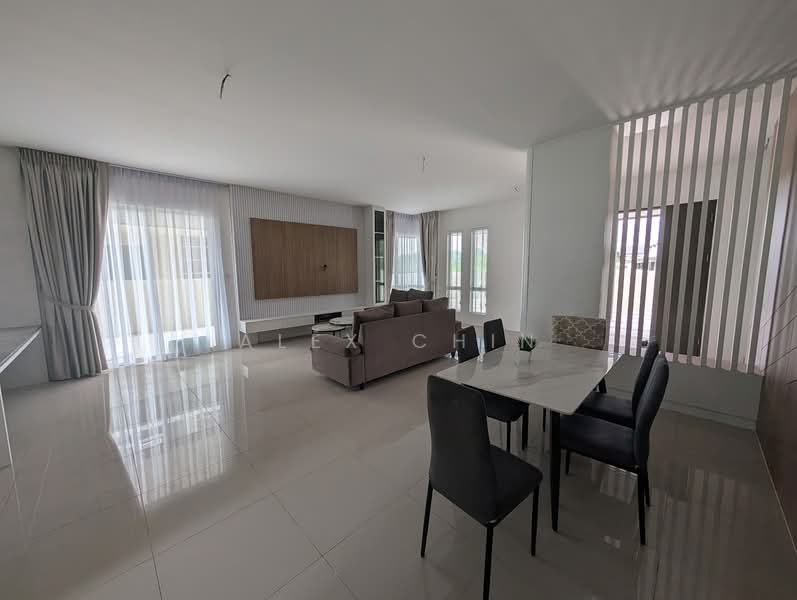 Semi-Detached House for Sale in Kuching (Sarawak) - Alex Chin - Living Room - PropertyGuru.com.my
