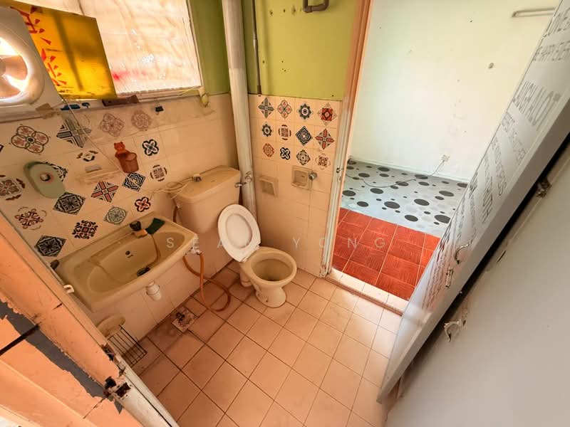 Terraced House for Sale in Taman Selayang Utama (Selayang) - Sean Yong - Bathroom - PropertyGuru.com.my