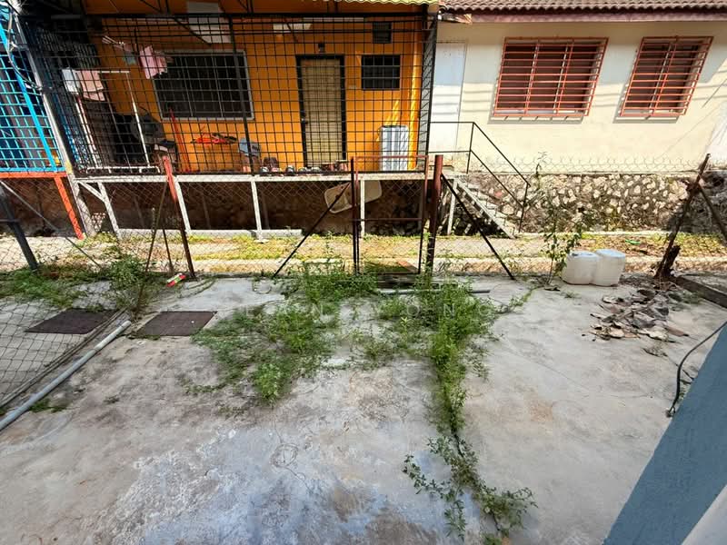 Terraced House for Sale in Taman Selayang Utama (Selayang) - Sean Yong - Exterior - PropertyGuru.com.my