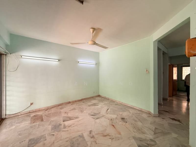 Terraced House for Sale in Taman Selayang Utama (Selayang) - Sean Yong - Living Room - PropertyGuru.com.my