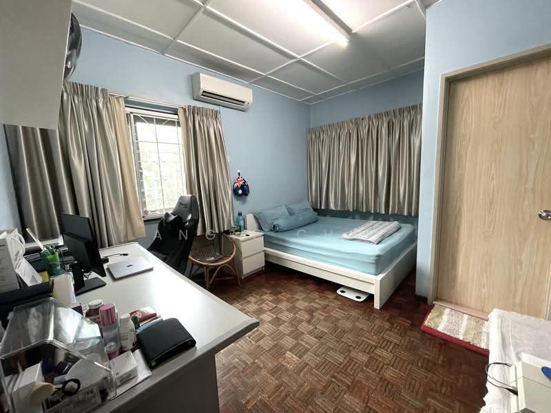 2-storey Terraced House for Sale in SS 25, Taman Mayang (Petaling Jaya) - Angie Chai - Bedroom - PropertyGuru.com.my