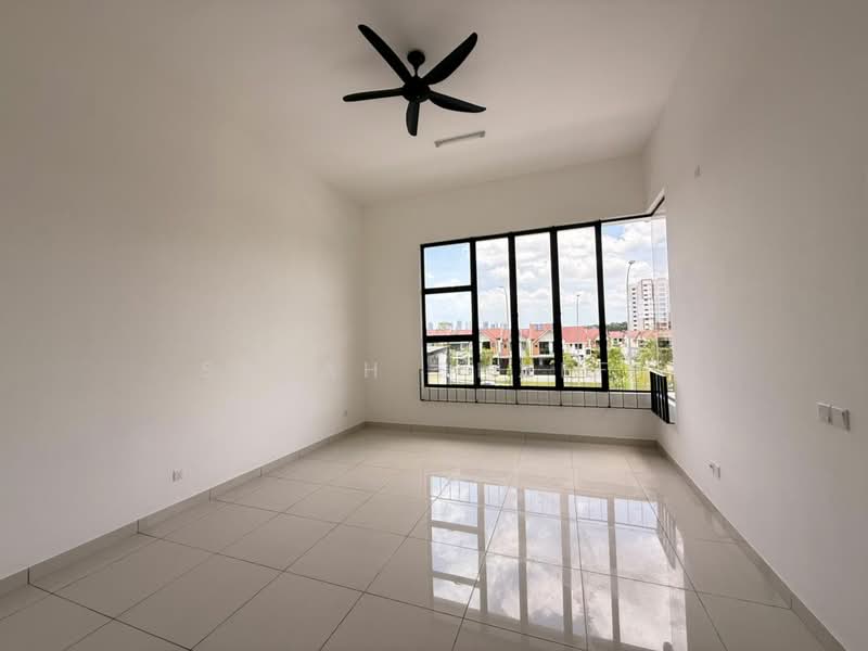 2-storey Terraced House for Rent in Johor Bahru (Johor) - Sarah Shaffi - Living Room - PropertyGuru.com.my
