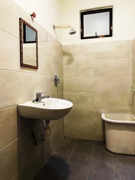 Rumah Teres 1.5 Tingkat untuk Disewa di Petaling Jaya (Selangor) - Kennly Ho - Bathroom - PropertyGuru.com.my