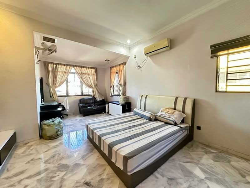 Bungalow for Sale in Taman Victoria (Ipoh) - CY Lee - Bedroom - PropertyGuru.com.my