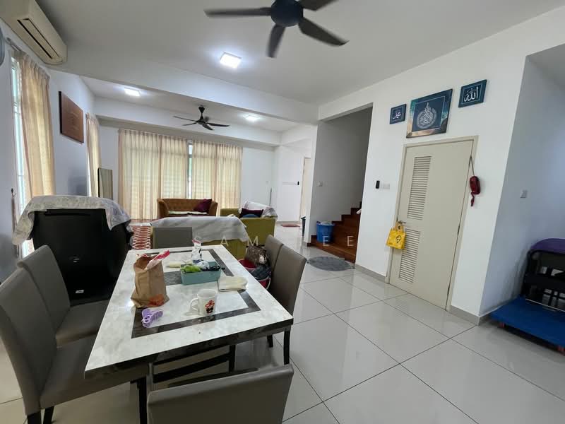 Semi-Detached House for Sale in Taman Nusa Idaman (Iskandar Puteri (Nusajaya)) - Sam Tee - Living Room - PropertyGuru.com.my
