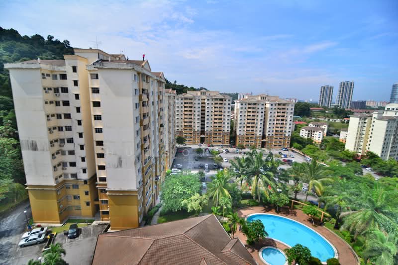 Apartment for Sale at Pangsapuri Saraka - Hudson Tan - Exterior - PropertyGuru.com.my