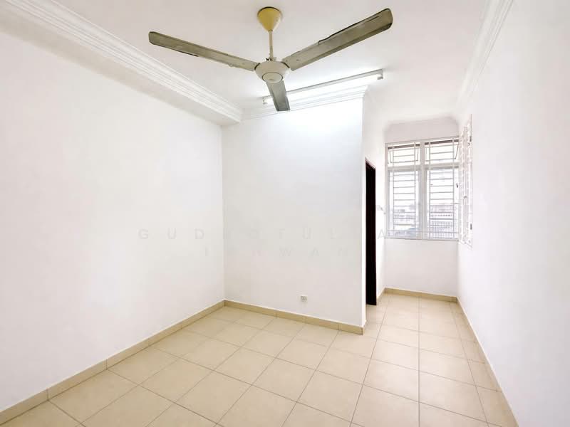 Semi-Detached House for Sale in Sungai Merab (Dengkil) - Gudrotullah Ikhwan - Interior - PropertyGuru.com.my