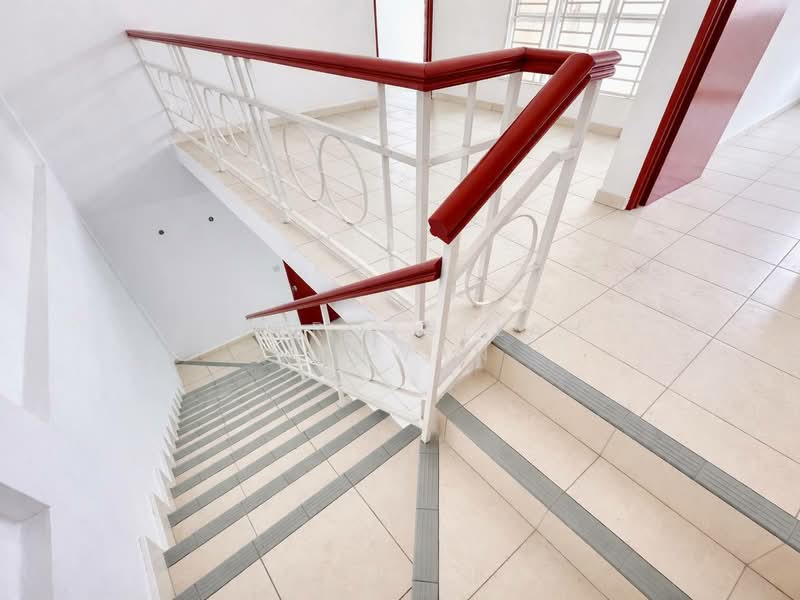 Semi-Detached House for Sale in Sungai Merab (Dengkil) - Gudrotullah Ikhwan - Corridor - PropertyGuru.com.my