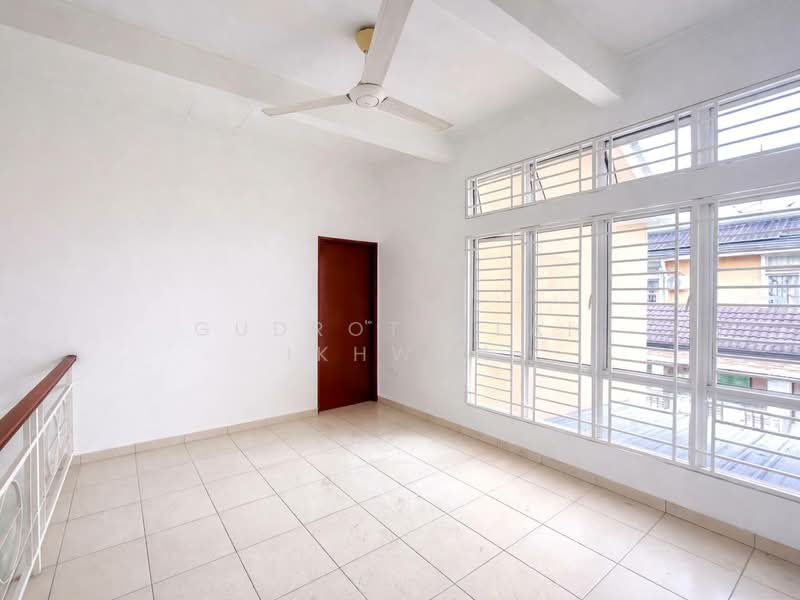 Semi-Detached House for Sale in Sungai Merab (Dengkil) - Gudrotullah Ikhwan - Interior - PropertyGuru.com.my
