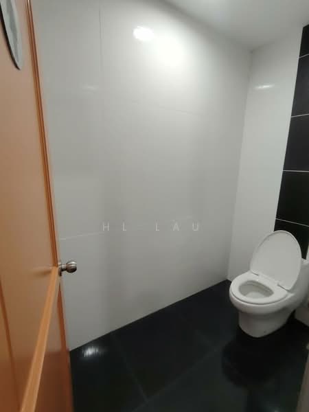 Kilang Berkembar untuk Dijual di Batu Berendam (Melaka) - HL Lau - Bathroom - PropertyGuru.com.my