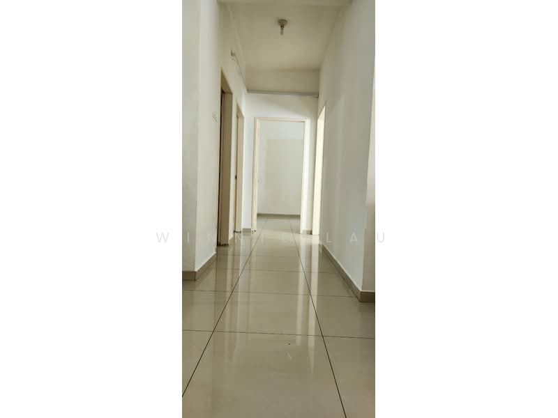 Condominium for Sale at Fairway Suites - Winnie Lau - Corridor - PropertyGuru.com.my