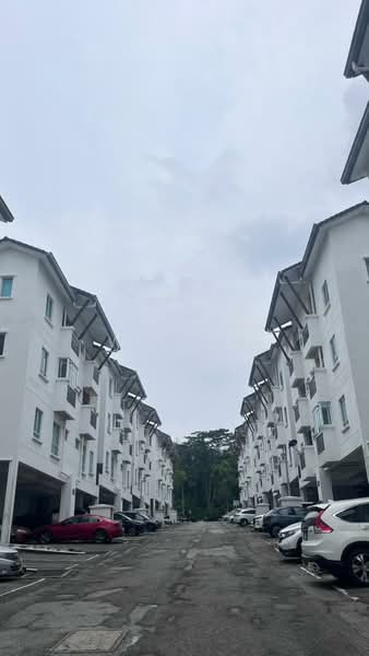 Condominium for Sale at Bayan Villa, Seri Kembangan - Winnie Lee - Exterior - PropertyGuru.com.my
