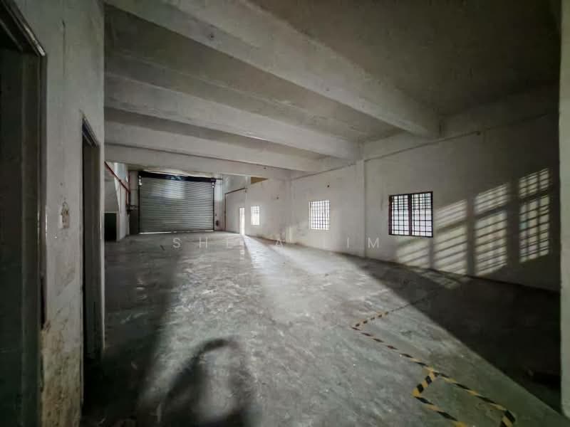 Semi-D Factory for Rent in Taman Perindustrian Kota Puteri (Masai) - Shela Lim - Interior - PropertyGuru.com.my