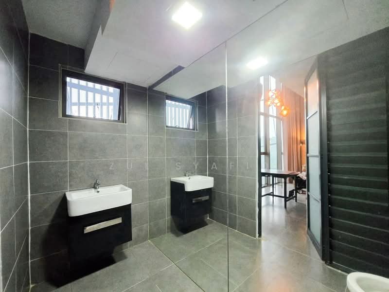 Condominium for Sale at Empire Damansara (Empire SOHO 2) - Zul Syafiq - Bathroom - PropertyGuru.com.my