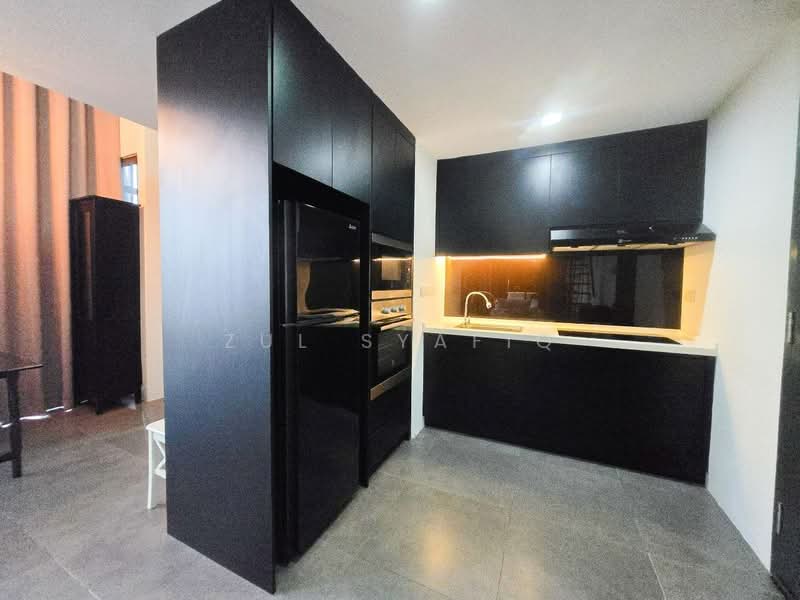 Condominium for Sale at Empire Damansara (Empire SOHO 2) - Zul Syafiq - Kitchen - PropertyGuru.com.my