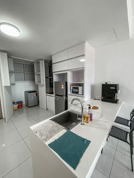 Service Residence for Rent at Southkey Mosaic - Jason Fam - Kitchen - PropertyGuru.com.my